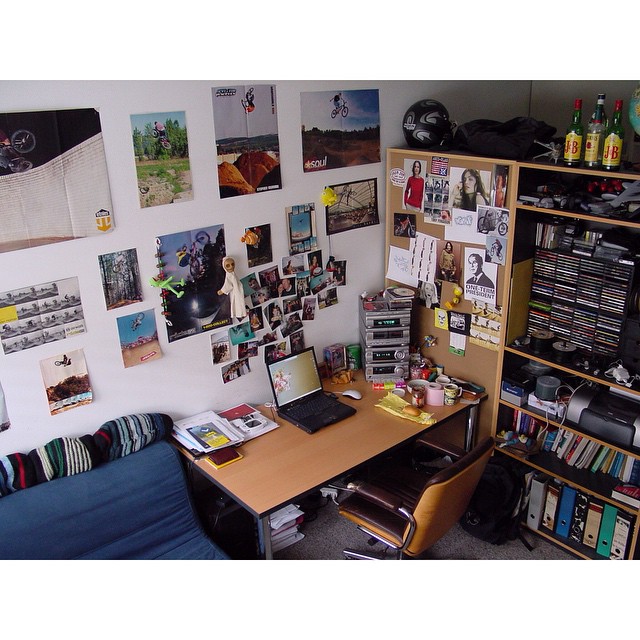 the look of my room sure has changed since college • 30.03.2004
