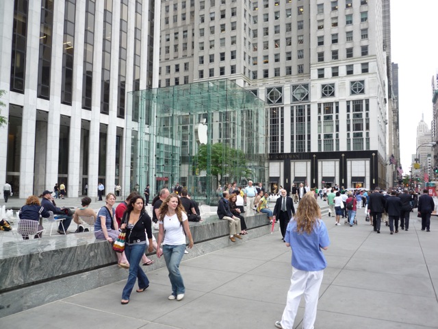 5th Ave Apple Store. THE Apple Store